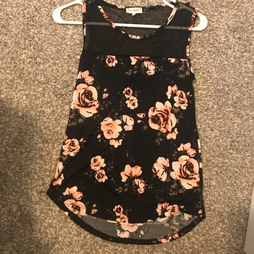 Women’s top - Picture 1 of 1
